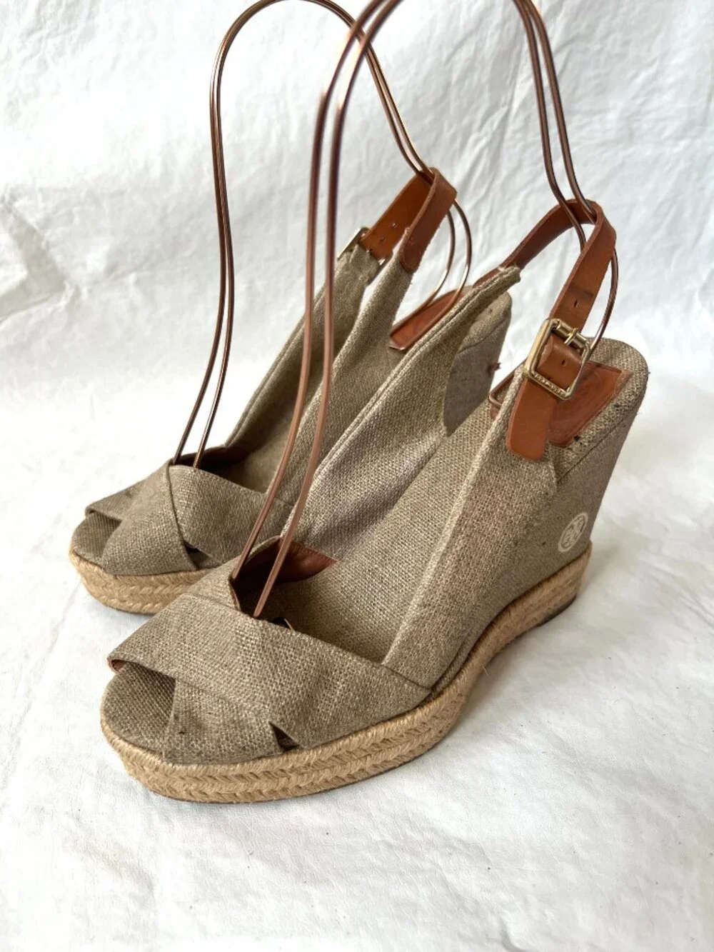 Tory Burch espadrille sandals womens 8 beige canvas wedge slingback ankle strap